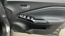 Nissan Juke 1.6 Hybrid Tekna 5dr Auto Hybrid Hatchback